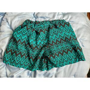 Lily Bleu Girls Black and Green Aztec Print Shorts Size 7 VGUC